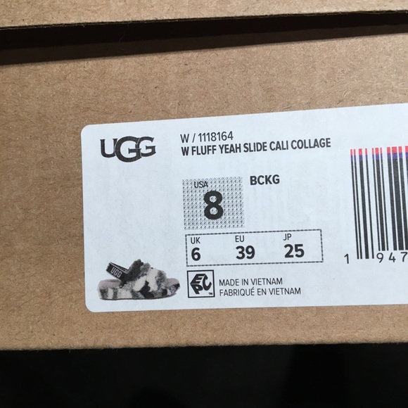 UGG NIB AUTHENTIC FLUFF YEAH BLACK & GRAY SLIPPERS - Picture 15 of 15